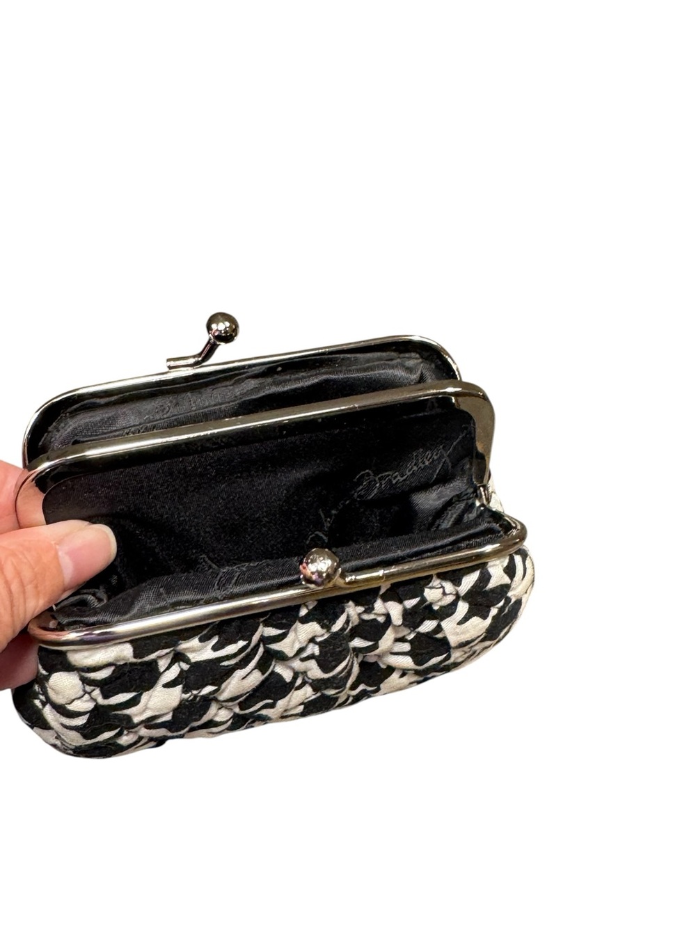 Vera Bradley Kisslock Coin Pouch in Midnight Houndstooth Pattern RETIRED - Picture 6 of 6